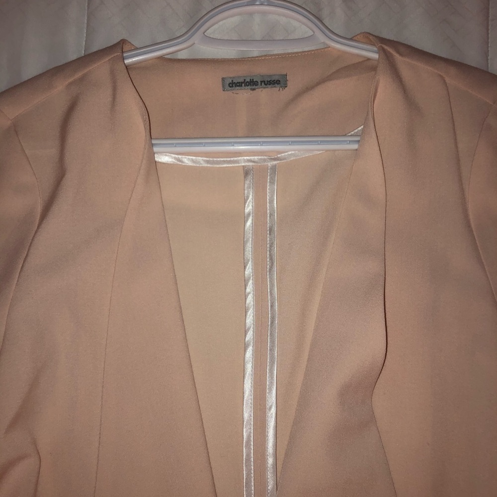 MAKE OFFER ๐ฐ!! Pink Blazer - Picture 3 of 8